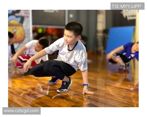 重庆街舞队如何引领节奏革新探索街舞文化的新潮流与未来发展 重庆街舞队如何引领节奏革新探索街舞文化的新潮流与未来发展