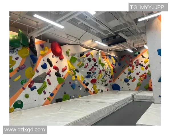 攀岩战术解析:探秘北京攀岩队的盯防体系与战术布局 攀岩战术解析:探秘北京攀岩队的盯防体系与战术布局